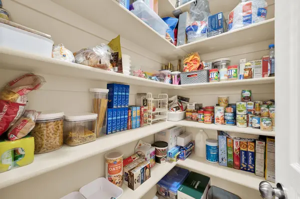 1871 W VIEW POINT DR, Woods Cross, UT 84087