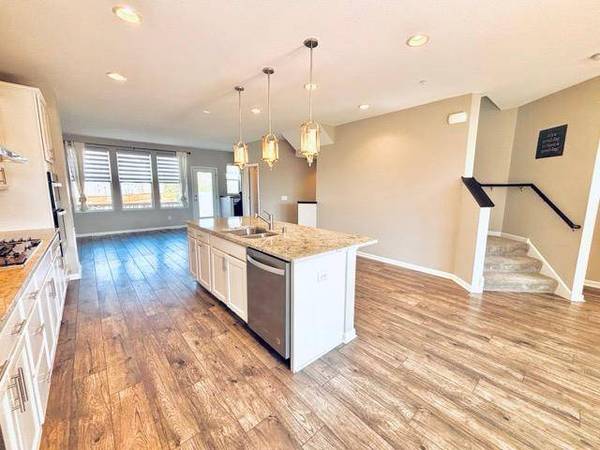 661 Satori WAY, Chaska, MN 55318