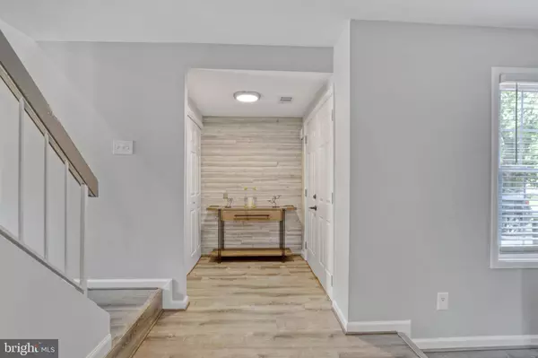 103 CHERRY TREE CT, Sterling, VA 20164