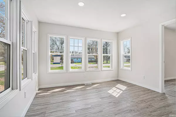 30627 County Road 20, Elkhart, IN 46517-9757