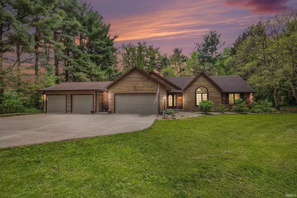 11116 Dragoon Trail, Mishawaka, IN 46544-9730