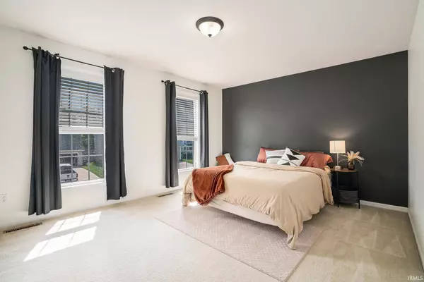 1927 Miniature Rose Lane, Mishawaka, IN 46544-5895