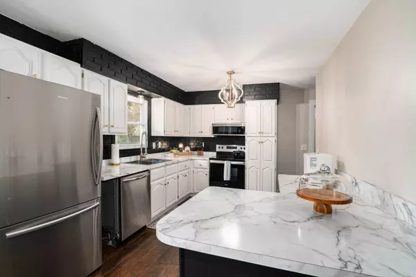 69218 Center Street, Edwardsburg, MI 49112