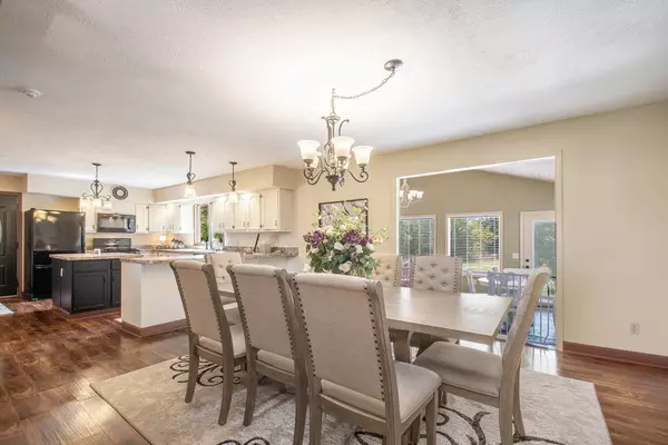 27311 US Highway 12, Edwardsburg, MI 49112