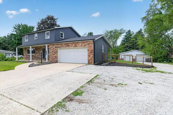 51479 Ironwood Road, Granger, IN 46530