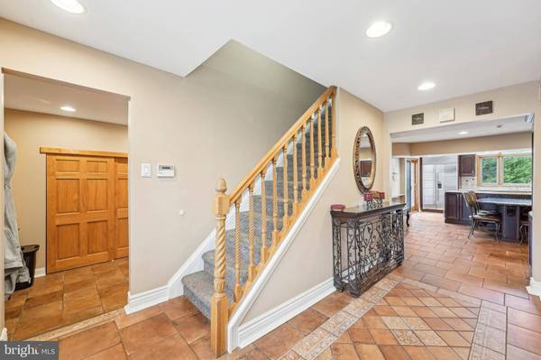 335 BEAVER RD, Southampton, PA 18966