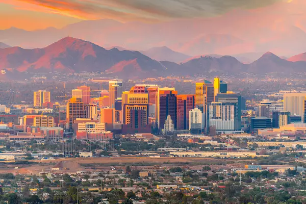 Living the Arizona Life — Real Estate, Recreation, and Lifestyle Across Scottsdale, Phoenix, and the East Valley