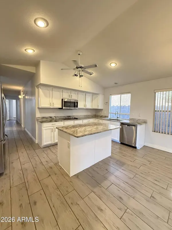 1265 E SPUR Avenue, Gilbert, AZ 85296