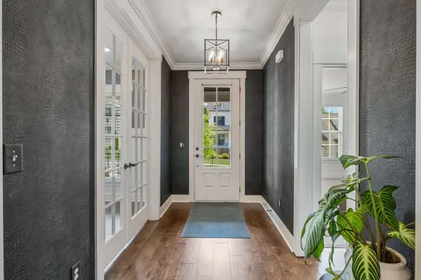 1049 Dovecrest Way, Franklin, TN 37067