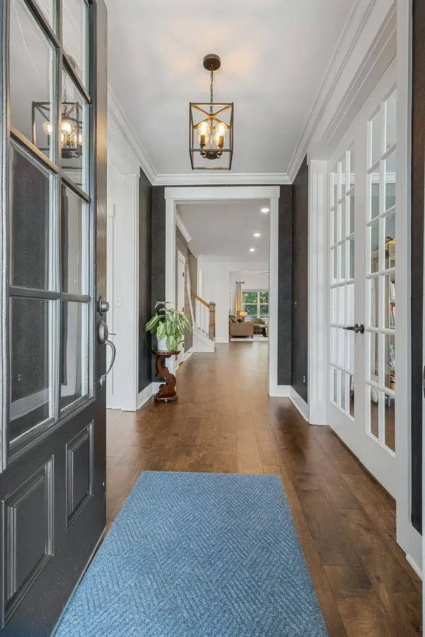 1049 Dovecrest Way, Franklin, TN 37067