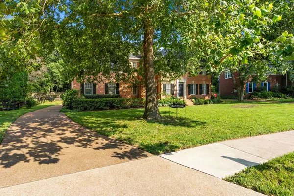 413 Honeysuckle Cir, Franklin, TN 37067