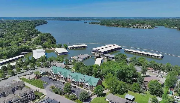 2127 Lakeshore Dr, Old Hickory, TN 37138