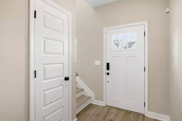 107 Dameron Dr, Hendersonville, TN 37075