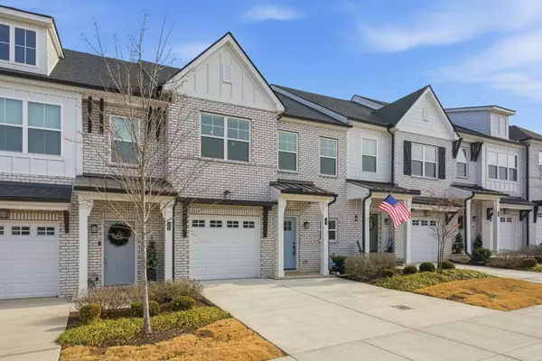 107 Dameron Dr, Hendersonville, TN 37075