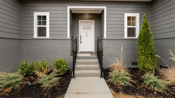 1029 Scenic View Ct, Old Hickory, TN 37138