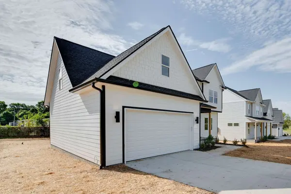 1020 Scenic View Ct, Old Hickory, TN 37138