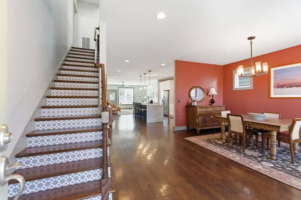 2018 McKennell Dr, Nashville, TN 37206