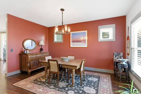 2018 McKennell Dr, Nashville, TN 37206