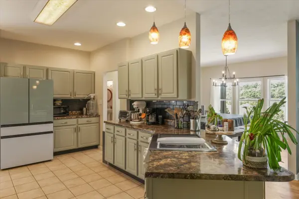 7740 Tressa Cir, Powell, TN 37849-3547