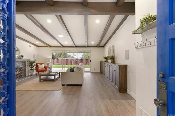 1780 Circo Del Cielo DR, El Cajon, CA 92020