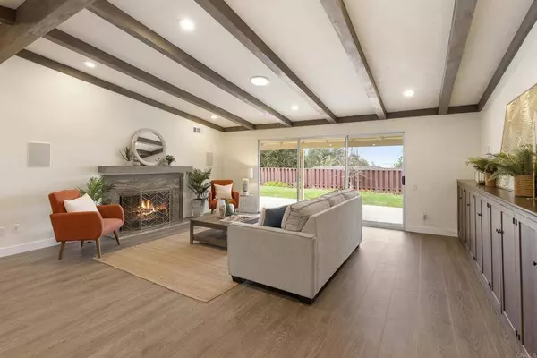 1780 Circo Del Cielo DR, El Cajon, CA 92020