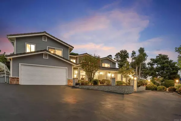 11984 Paseo Fuerte, El Cajon, CA 92020