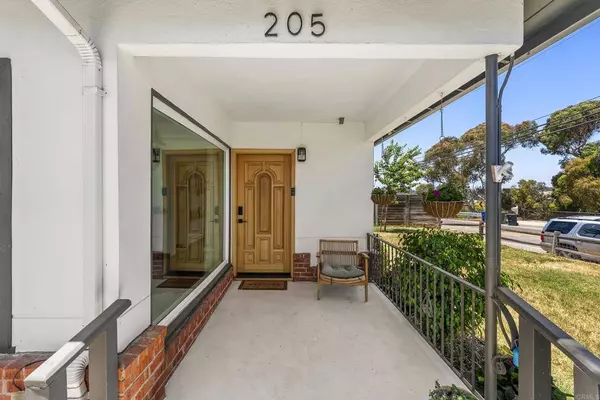 205 C ST, Chula Vista, CA 91910