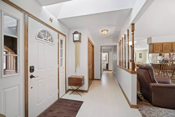 2549 County Line Dr, Kewaskum, WI 53040