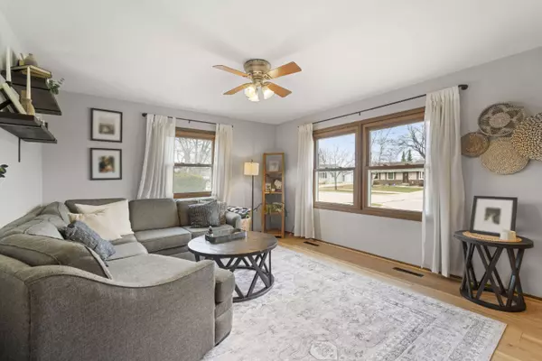 N171W20605 Ridge Rd, Jackson, WI 53037