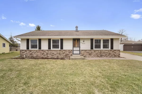 N171W20605 Ridge Rd, Jackson, WI 53037