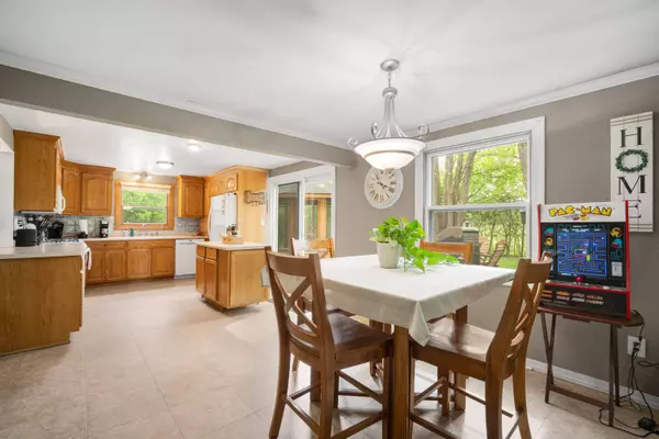 3765 Maplewood Ct, Richfield, WI 53033