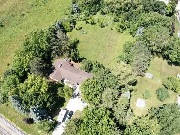 N160W19570 Sherman Rd, Jackson, WI 53037