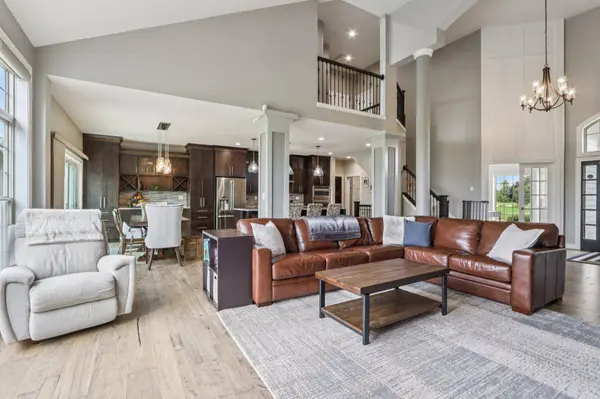 1175 Aspen Ct, Grafton, WI 53024