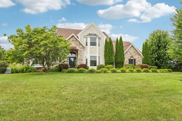 1175 Aspen Ct, Grafton, WI 53024