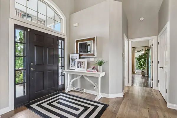 1175 Aspen Ct, Grafton, WI 53024