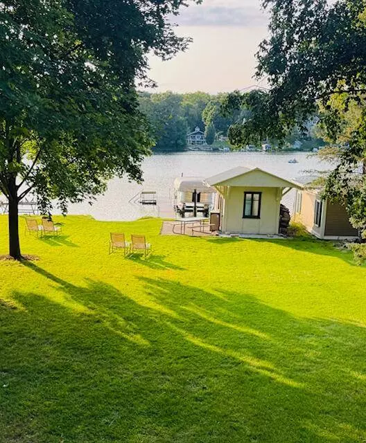 4725 Fontana Beach Rd, Polk, WI 53095