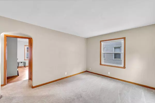 3608 N 98th St, Milwaukee, WI 53222