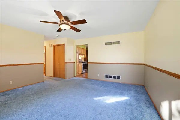 1320 Brooklane Dr, Kewaskum, WI 53040