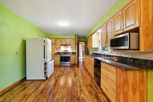 1320 Brooklane Dr, Kewaskum, WI 53040