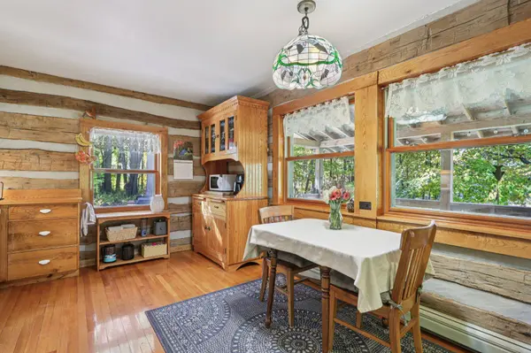 5996 Donegal Rd, Erin, WI 53033