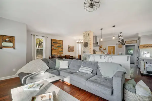 5954 Mohawk Rd, Wayne, WI 53010