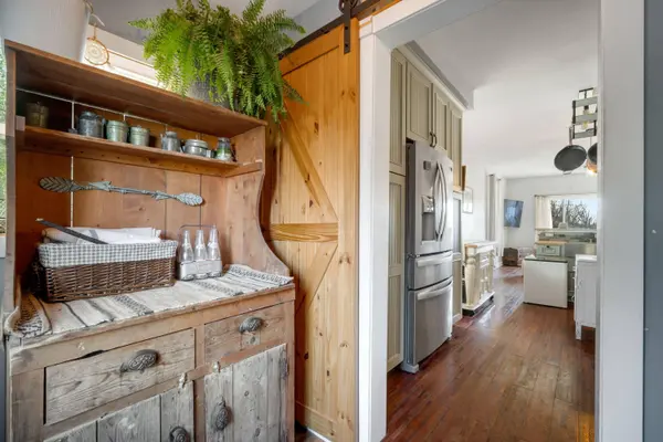 5954 Mohawk Rd, Wayne, WI 53010