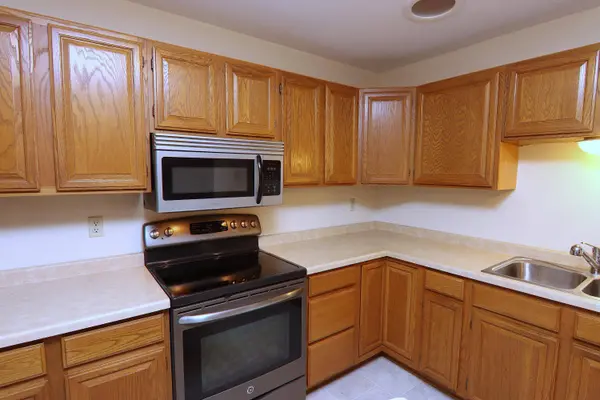 3227 W Meadows Ct Unit A, Sheboygan, WI 53081