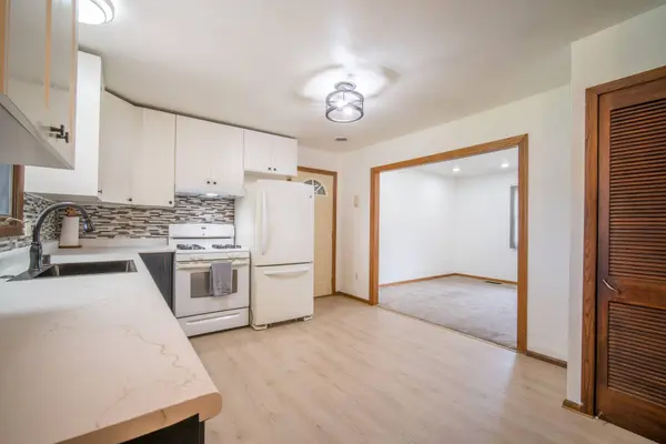 628 Pleasant Dr, West Bend, WI 53095