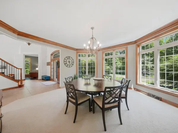 10101 N Hunt Club Ct, Mequon, WI 53097