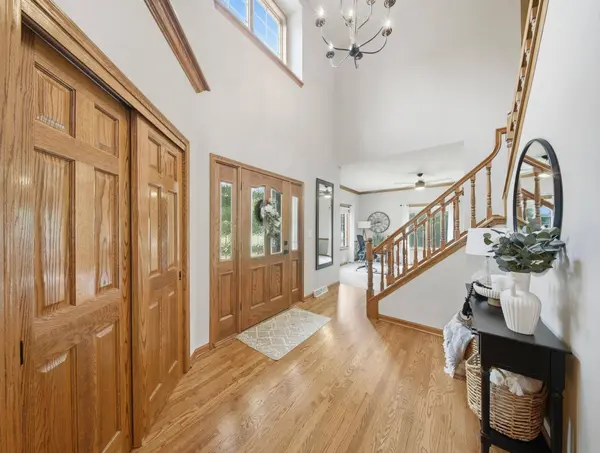 4695 Catherine Ct, Brookfield, WI 53072