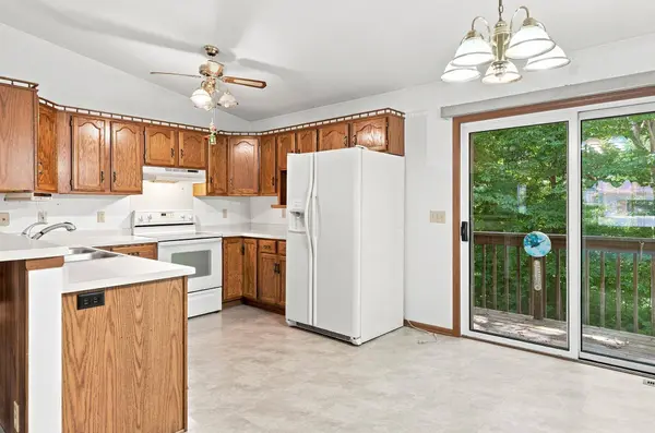 117 Manor Ct, Slinger, WI 53086