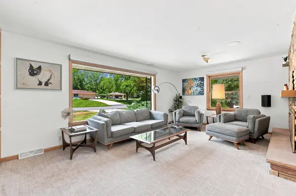 3580 Sunny Crest Dr, Brookfield, WI 53005