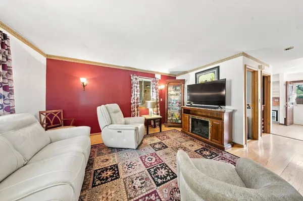 9901 W Beloit Rd, Milwaukee, WI 53227