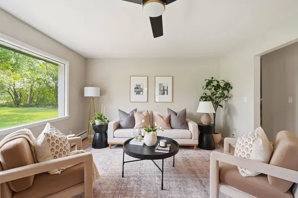 7526 W County Line Rd, Mequon, WI 53092